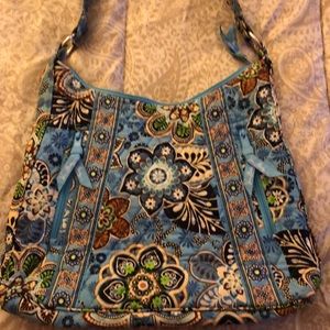 Beautiful retired Vera Bradley Hobo